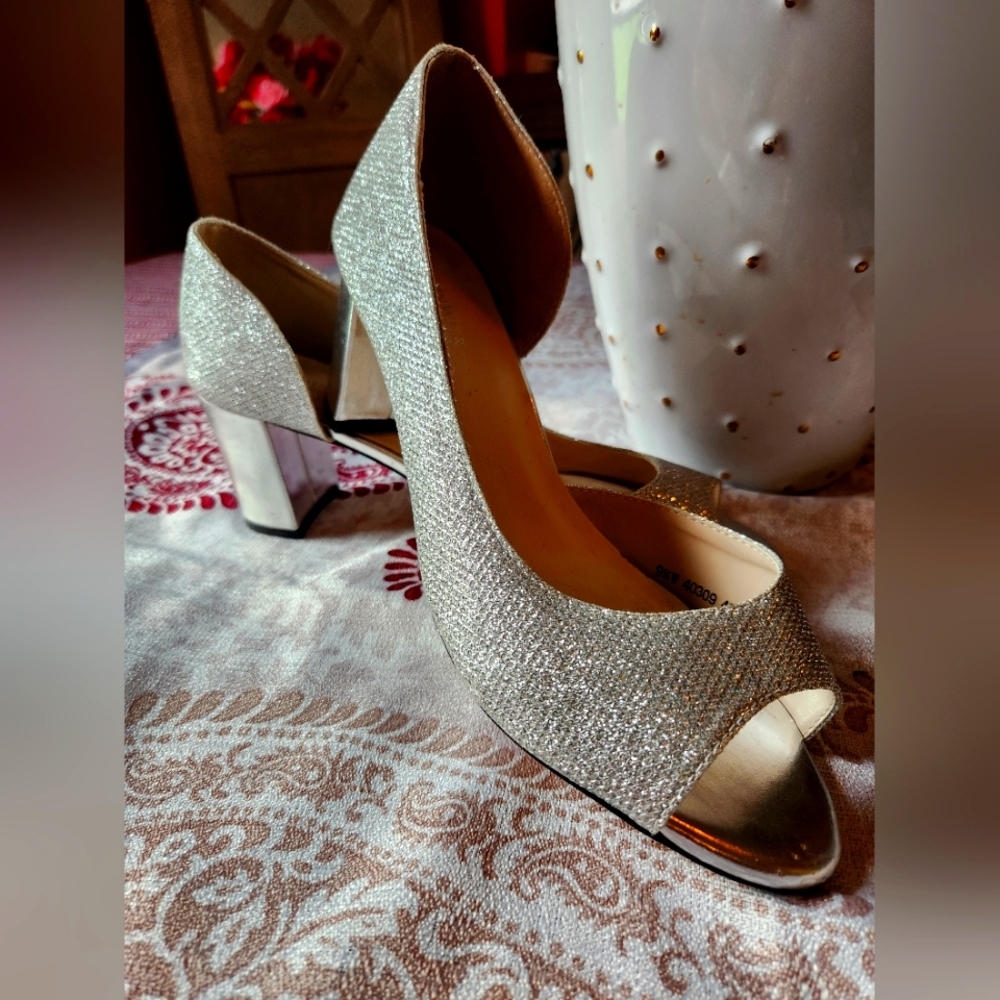 Benjamin Walk Touch Up Heels
